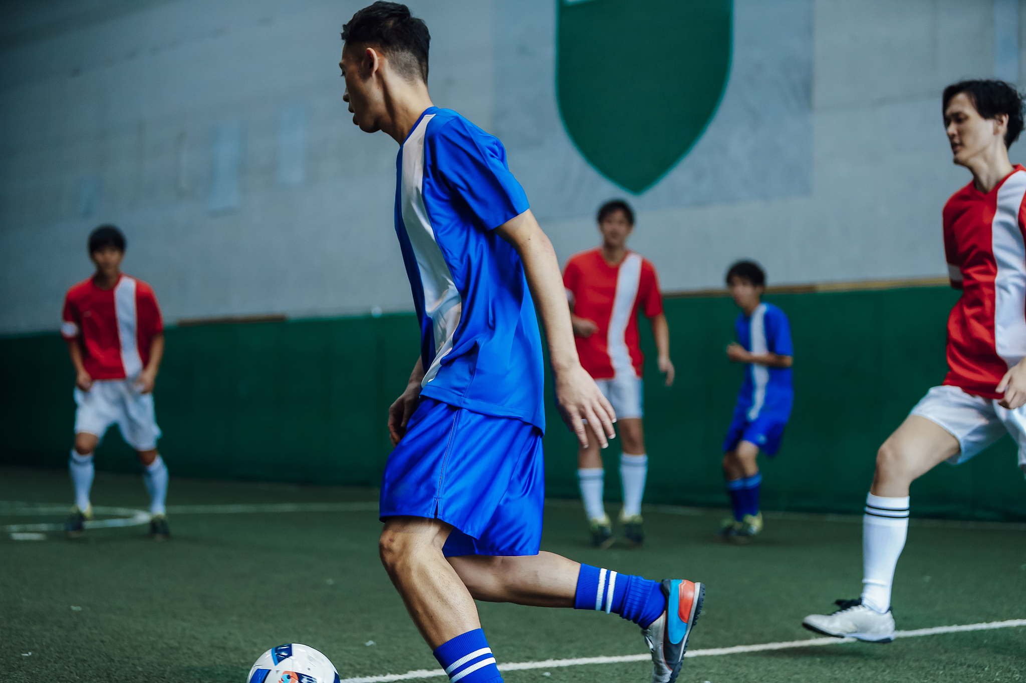 东京奥运会足球赛场热闹非凡