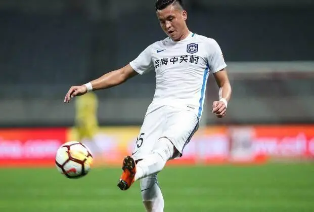 关于泰达客场取胜，球队连胜表现不俗保持排名的信息