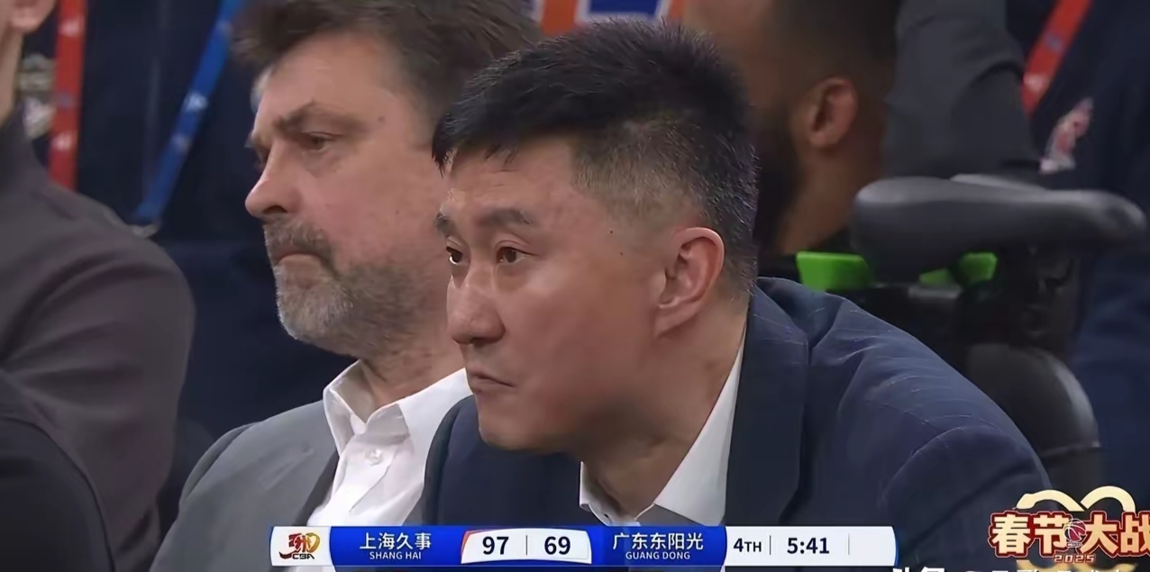 关于球队连胜欢笑在场，主教练对阵容寄予厚望的信息