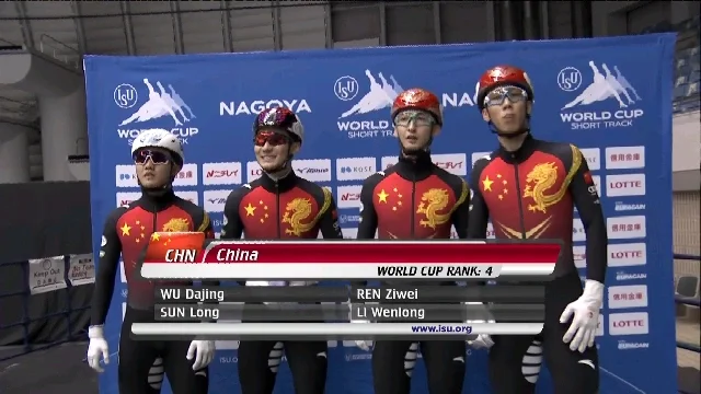 泰国拳击选手拼尽全力斩获银牌