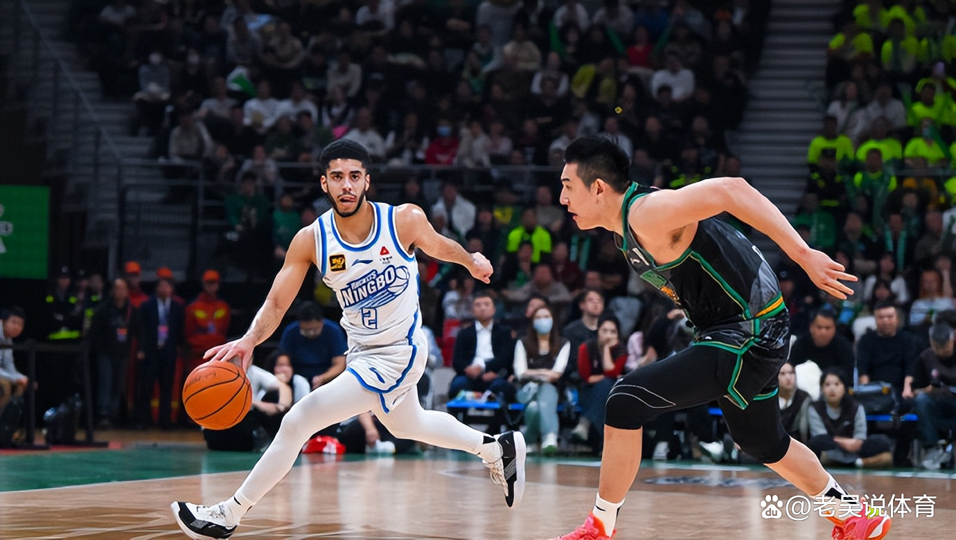 广厦男篮展现实力，轻松晋级