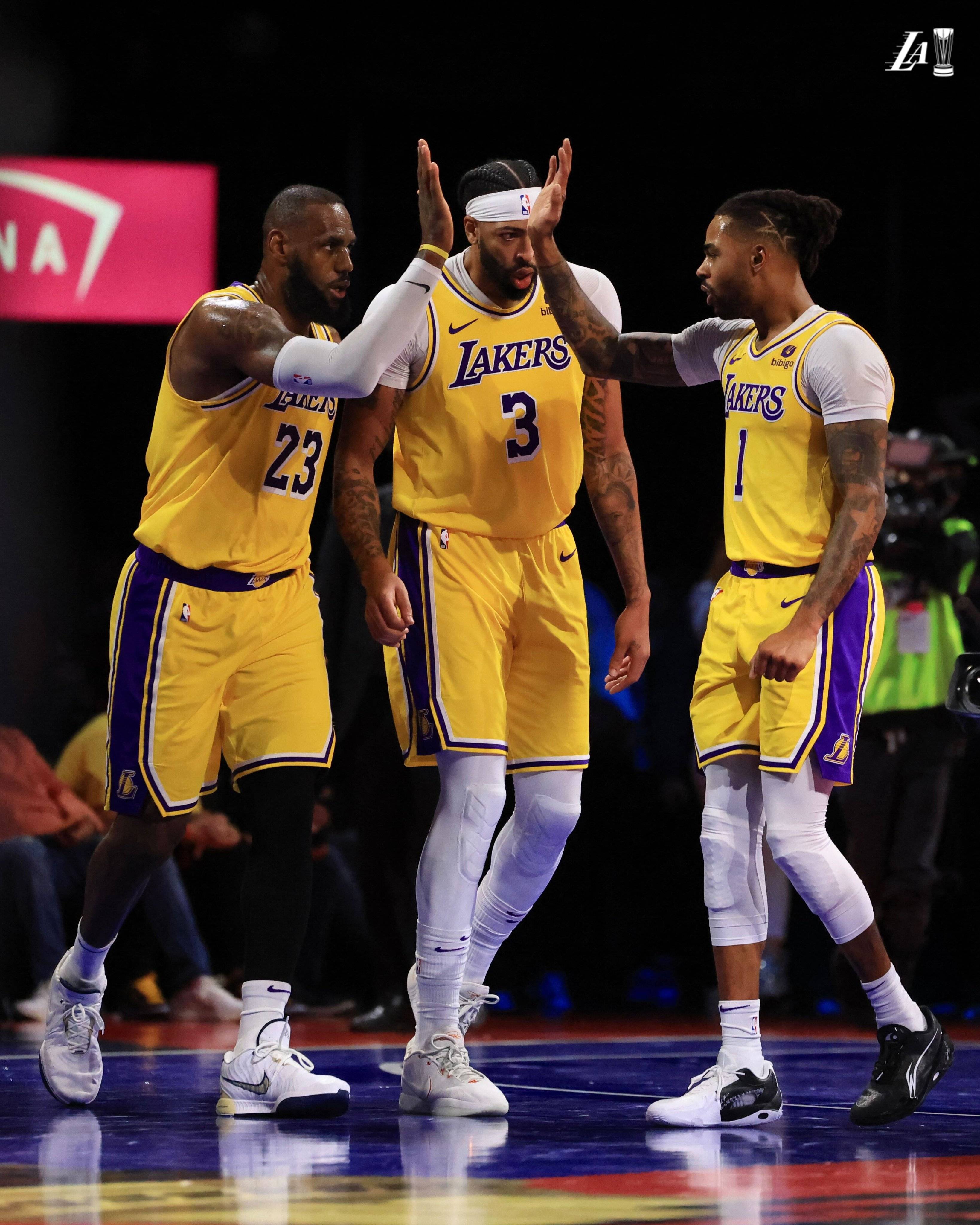 情绪失控！球员爆发了怎样的争执？的简单介绍