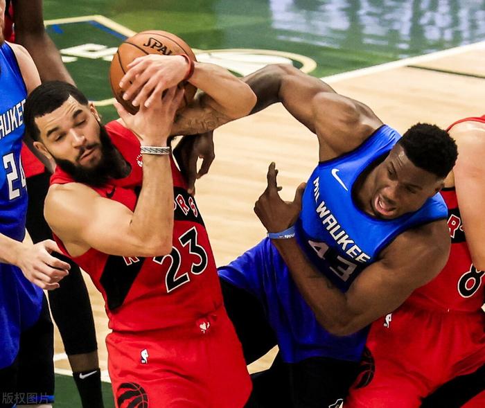 雄鹿连战连败，季后赛前景堪忧