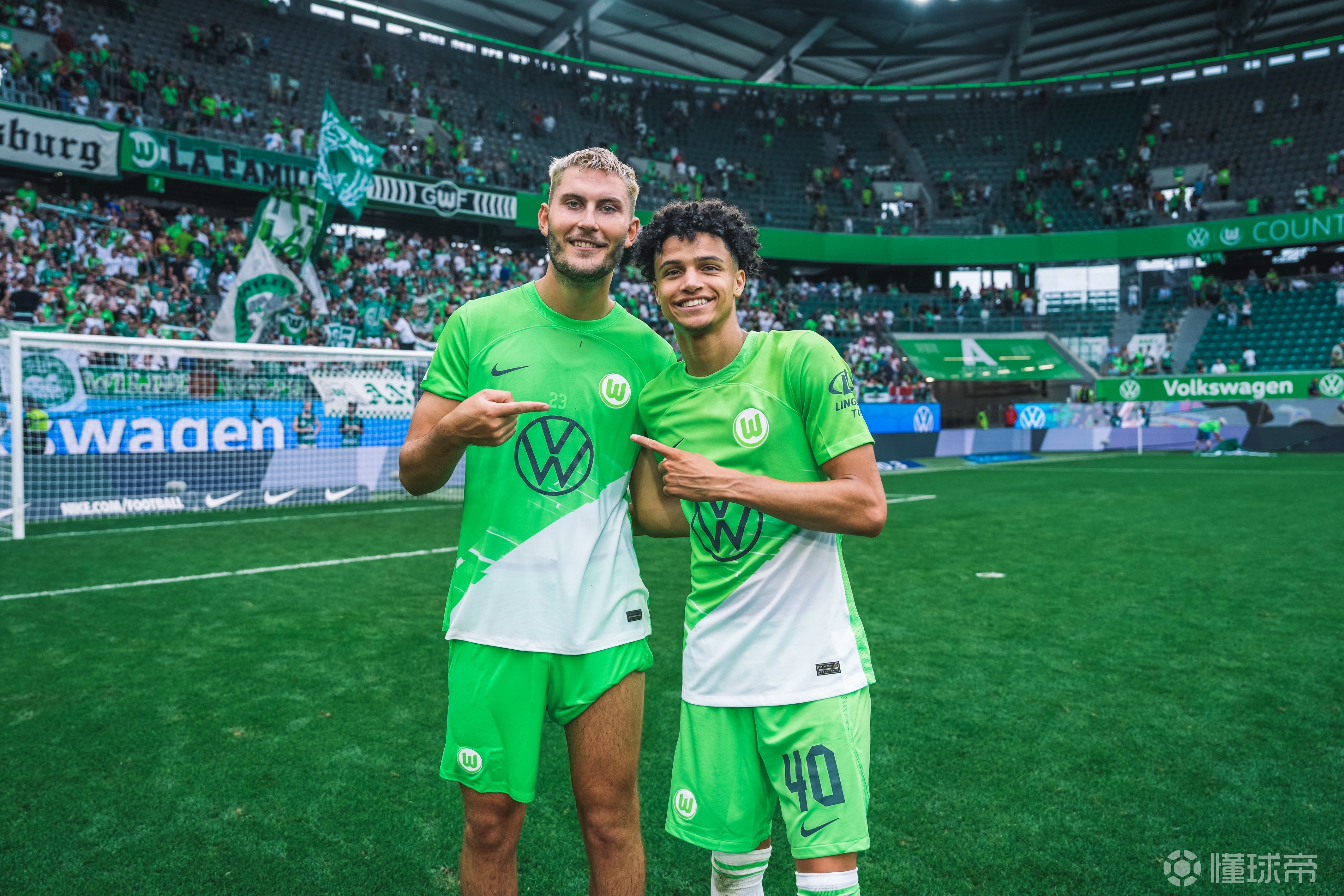 多特蒙德新赛季德甲揭幕战大胜，开门红登顶德甲积分榜