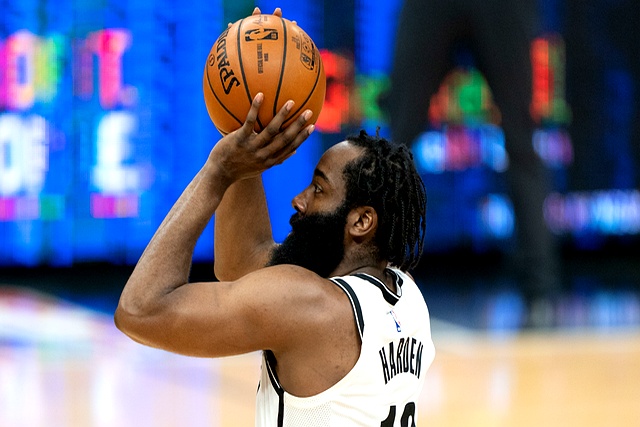 关于魔术绝杀骑士，哈登高光表现的信息