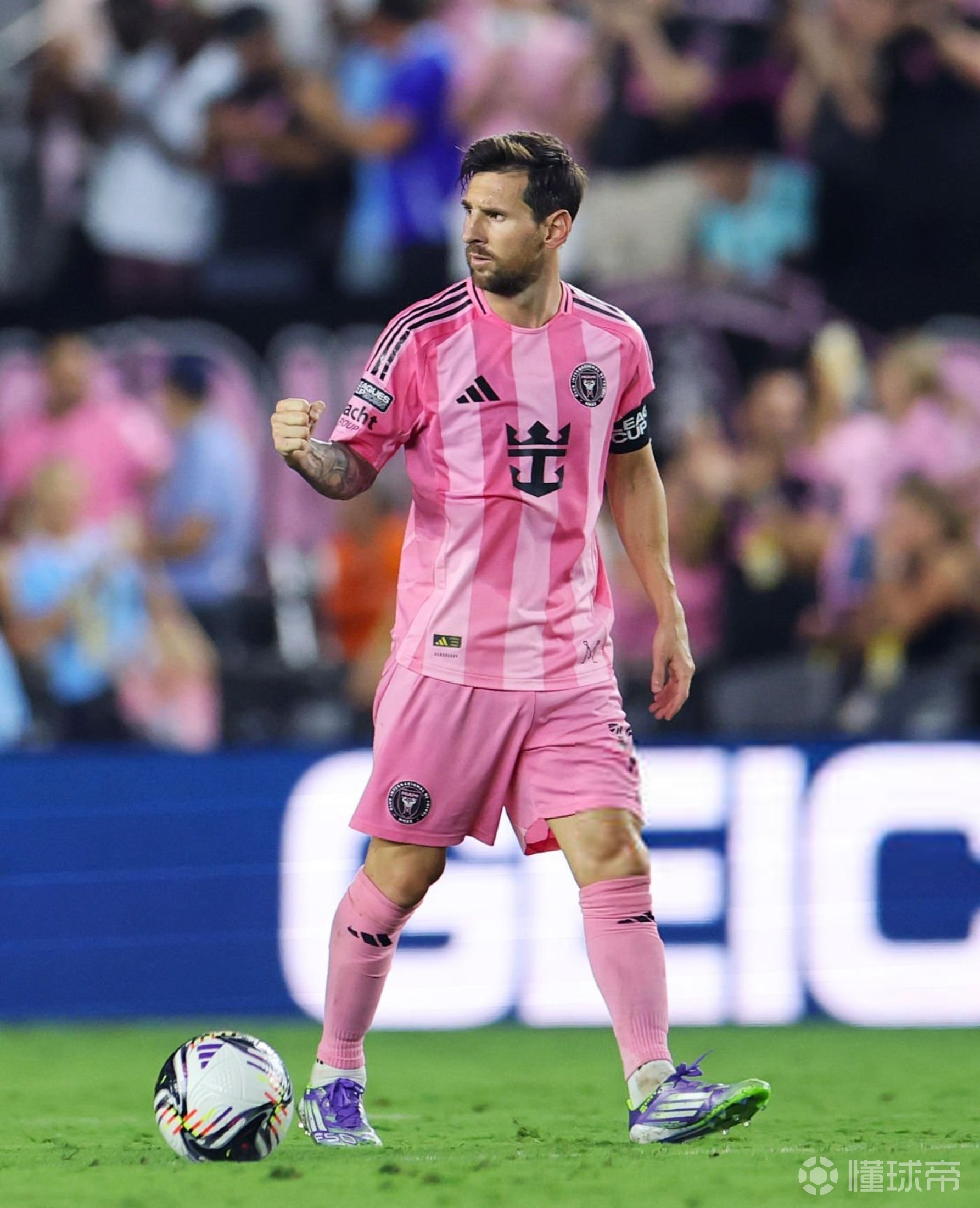 关于日本碾压里昂，梅西高光表现的信息